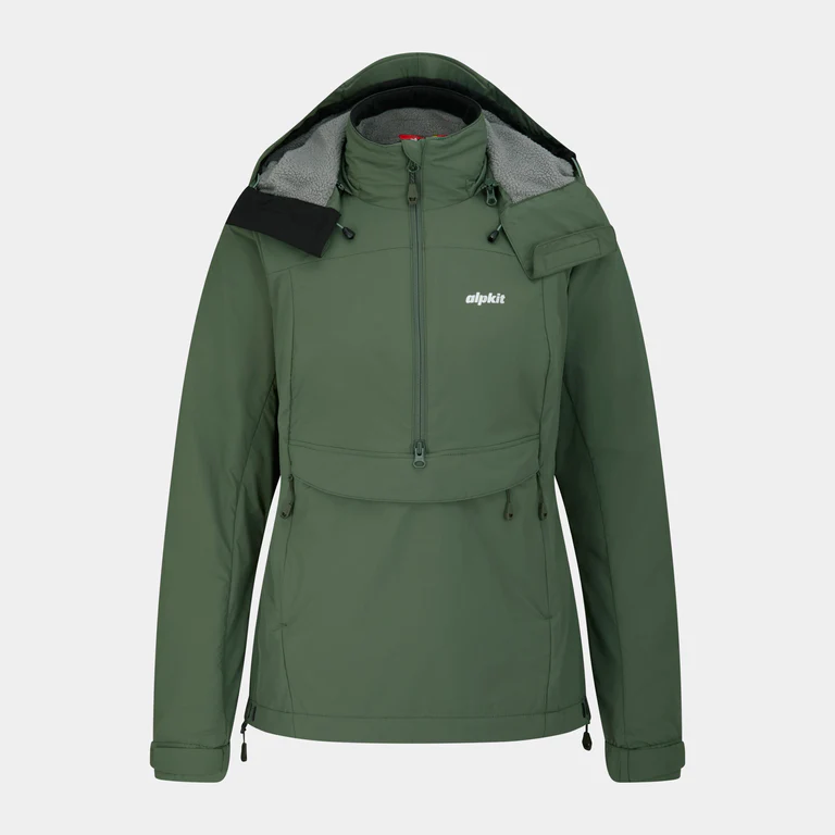 Jura Smock Women's - Waterproof hiking smock in action